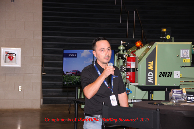 IMG_6163%20rev%20bll